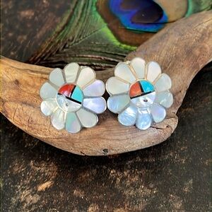 SOLD !!!!!Vintage MOP Zuni sunface inlay earrings